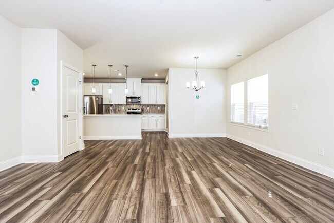 Foto del edificio - 7404 Blue Gable Rd