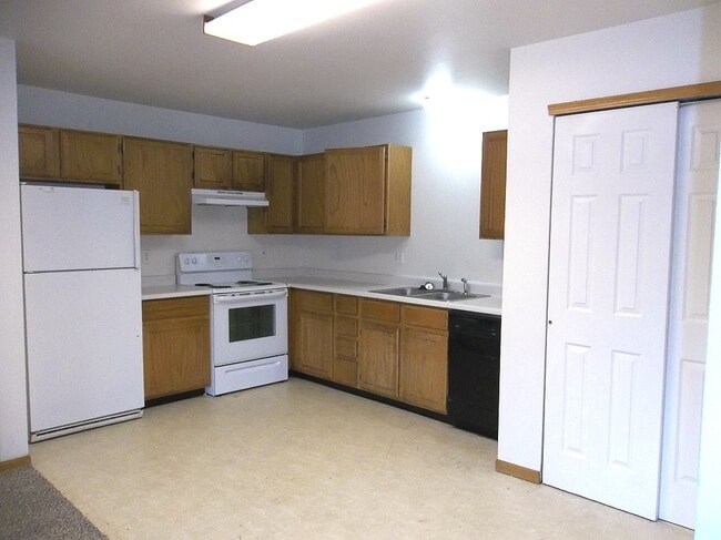 Building Photo - 364 Terri Dr
