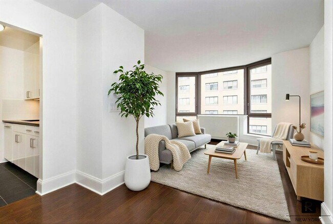 Foto del edificio - 300 E 64th St