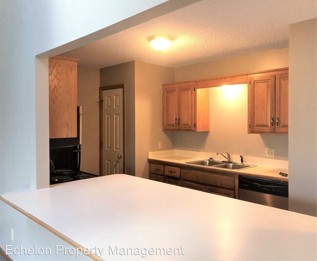 Building Photo - 1312-1314 Sanders St