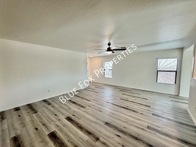 Building Photo - 5369 S Waterloo Ln