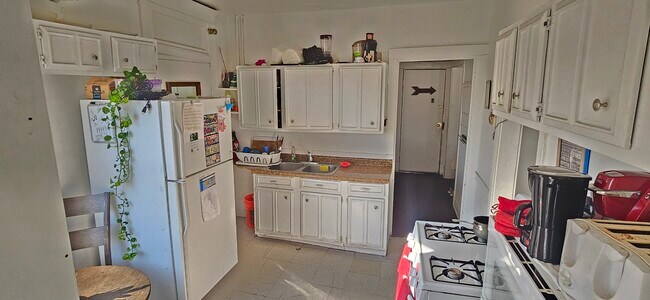 Foto del edificio - 3858 N St Louis Ave