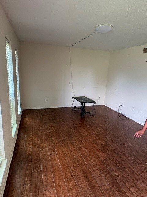 Foto del edificio - 8306 Oakhaven Rd
