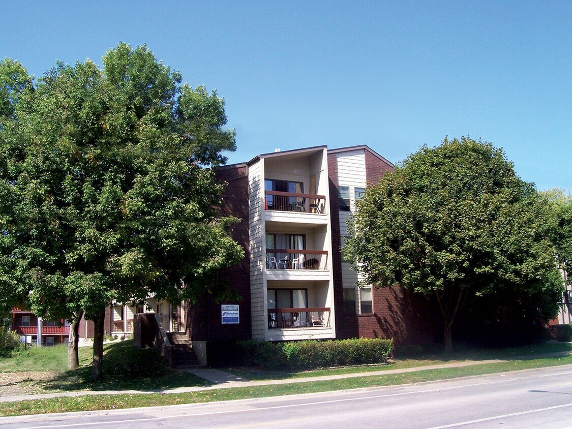 Primary Photo - 1009 S 1st St