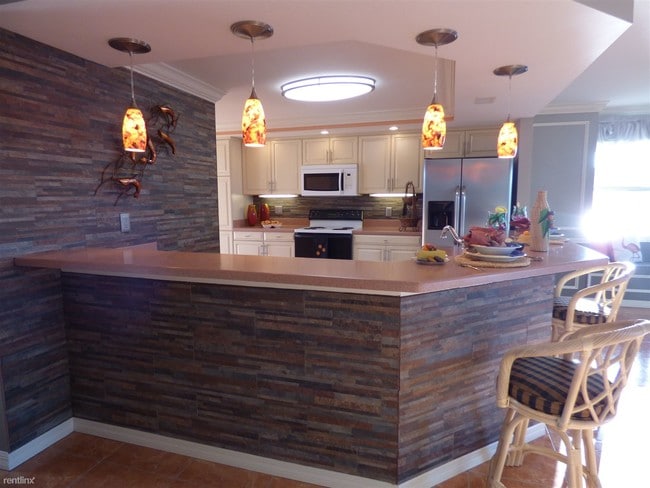 Building Photo - 541 Marina Point Dr
