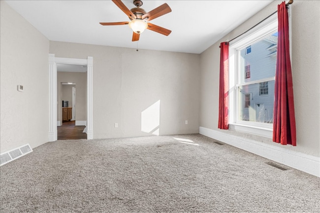 Foto del edificio - 412 W Genesee St