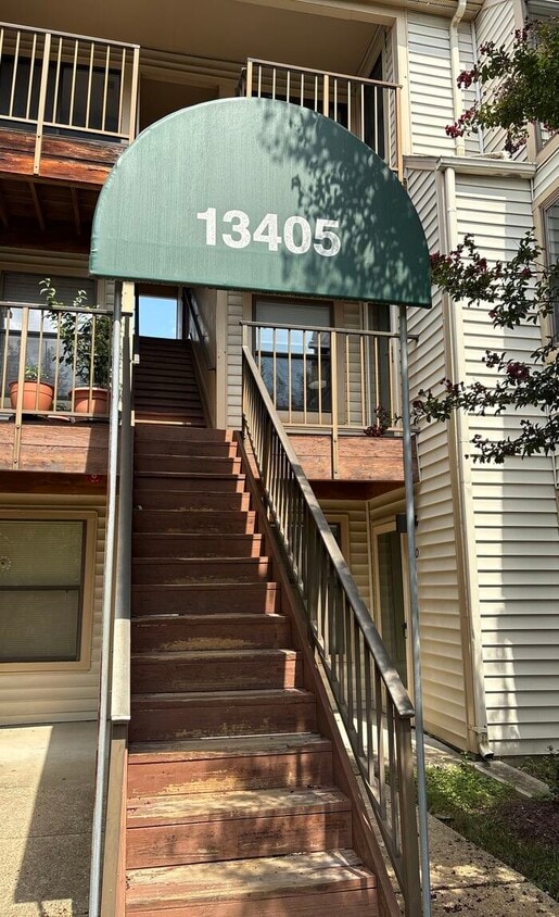 Foto principal - 13405 Shady Knoll Dr
