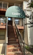 Building Photo - 13405 Shady Knoll Dr