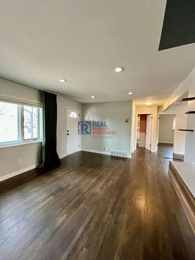 Foto del edificio - 6356 Ingalls Ct