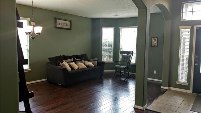 Foto del edificio - 7914 Meandering Oak Ln