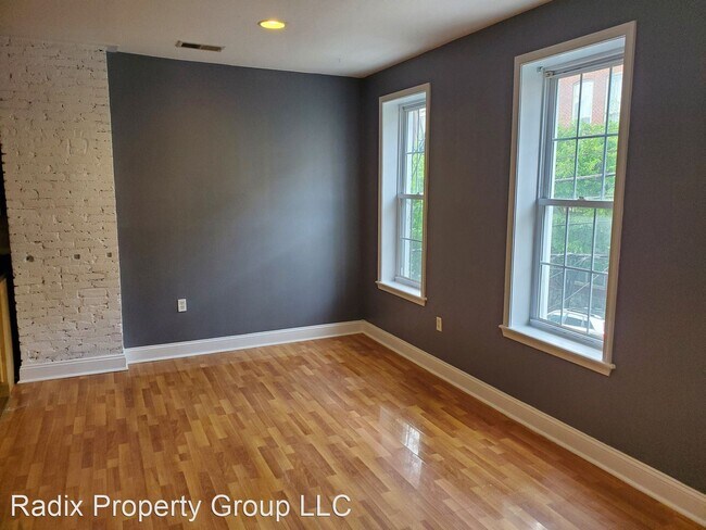 Building Photo - 4024 Ridge Ave