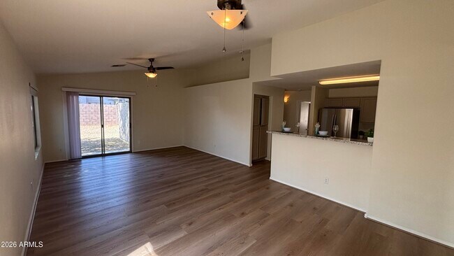 Building Photo - 15932 W Lundberg St