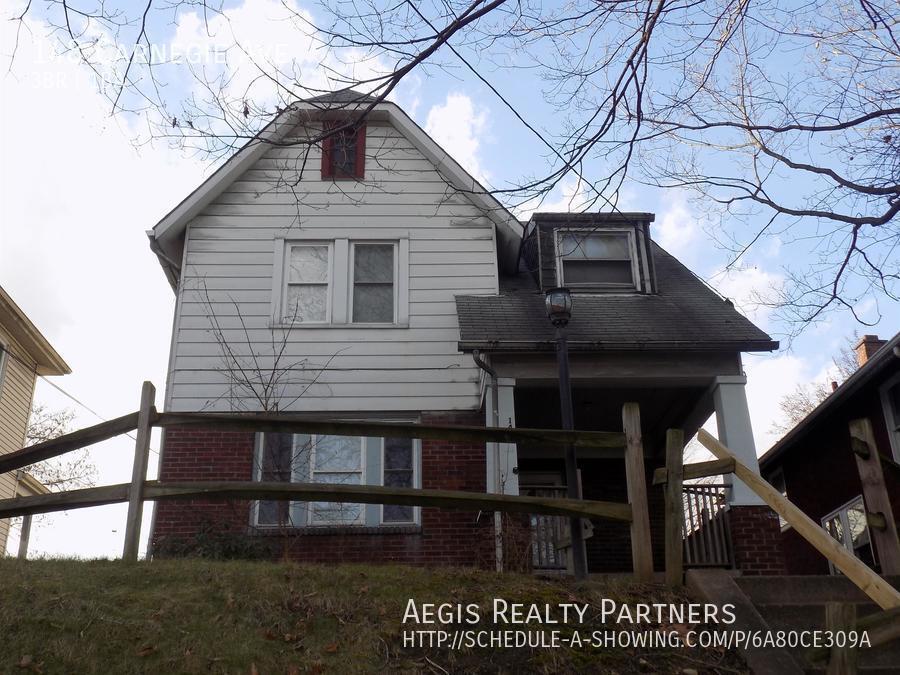 148 Carnegie Ave, Clairton, PA 15025 House for Rent in Clairton, PA