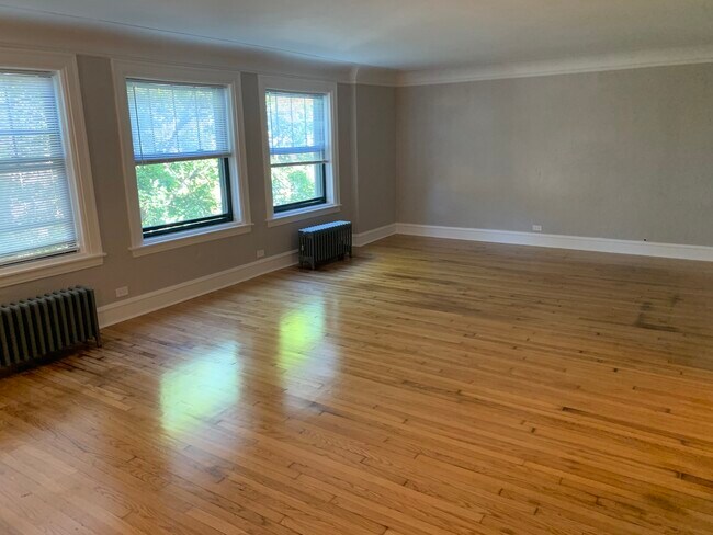 Foto del edificio - 6130 N Mozart St