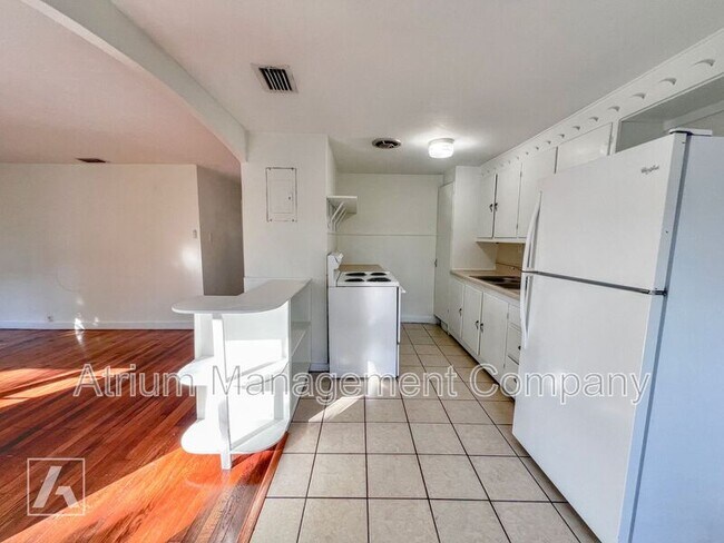 Foto del edificio - 1210 Cloverlawn Ave