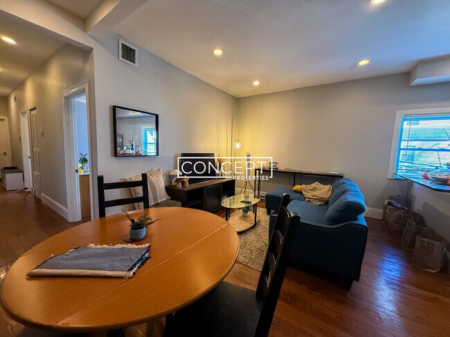 Foto del edificio - 344 Centre St