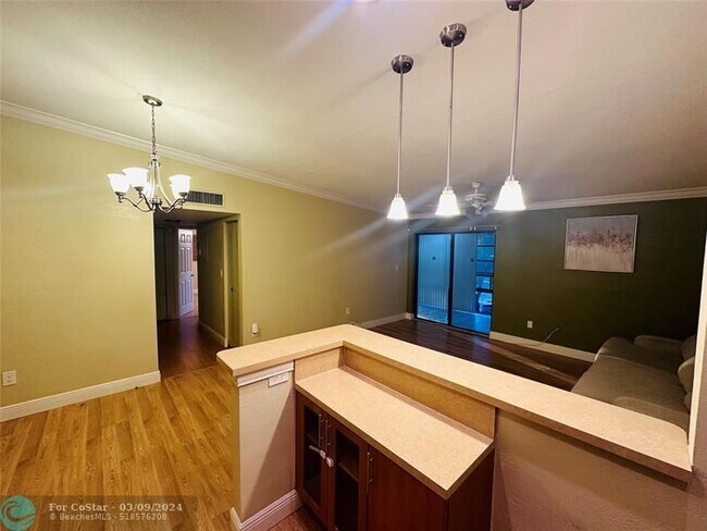 Foto del edificio - 9614 W McNab Rd