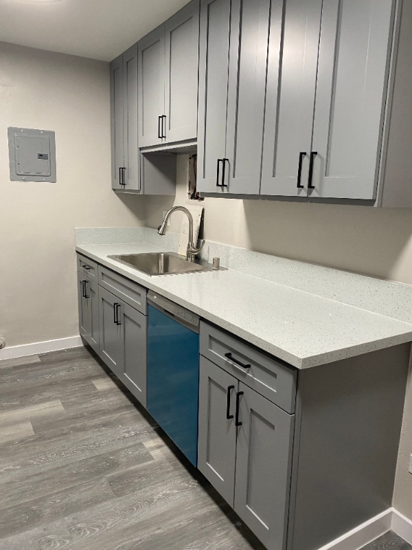 Building Photo - 10831 Fruitland Dr