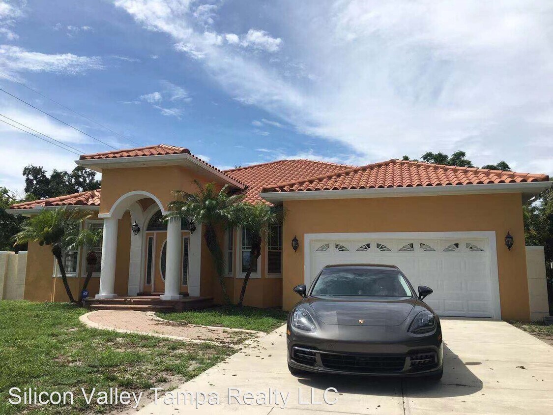 Primary Photo - 4 br, 3.5 bath House - 3515 W Sevilla Street