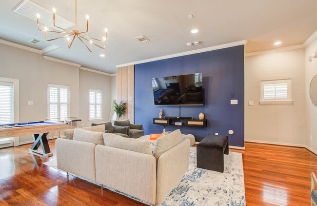 Building Photo - 543 T C Jester Blvd