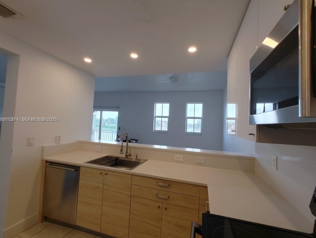 Foto del edificio - 10901 NW 83rd St