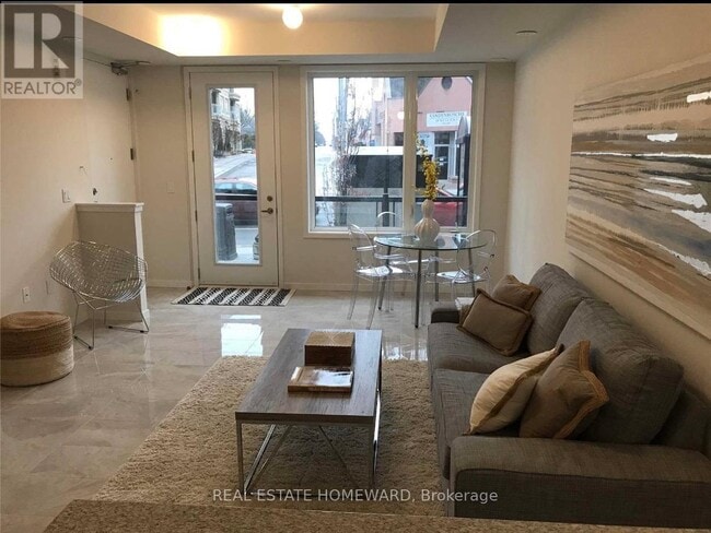 Photo du bâtiment - 123-600 ALEX GARDNER CIRCLE