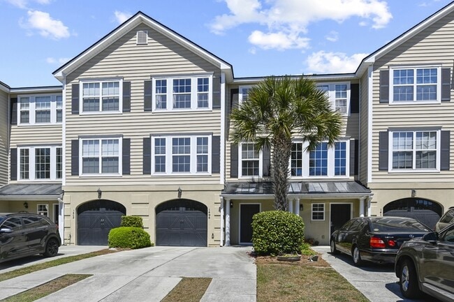 Photo - 1406 Hamlin Park Cir Townhome