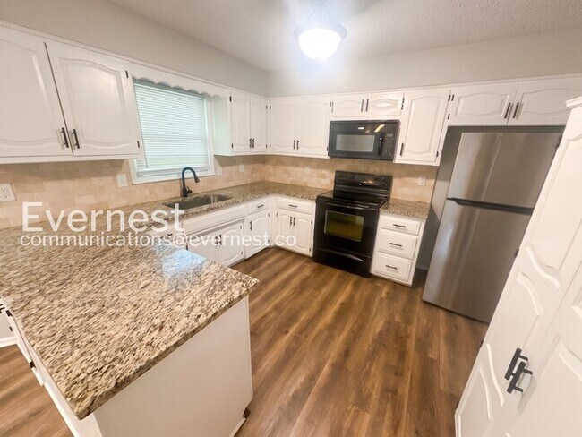 Foto del edificio - 9805 N Wayne Ave