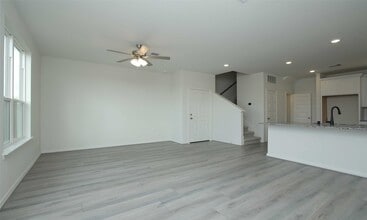 Building Photo - 1530 Revolution Way