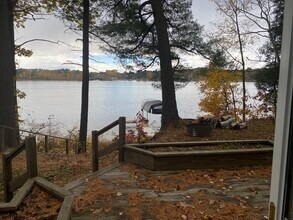 Building Photo - 1431 Lake Dr