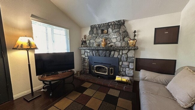 Building Photo - 37083 Bright Way