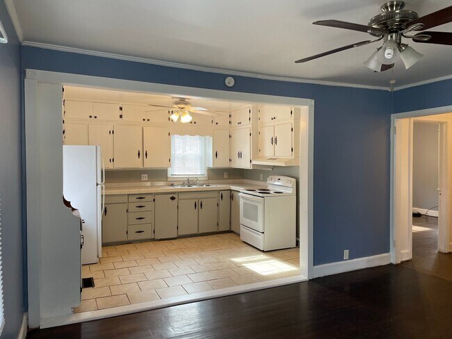 Foto del edificio - Three Bedroom Home in Gastonia