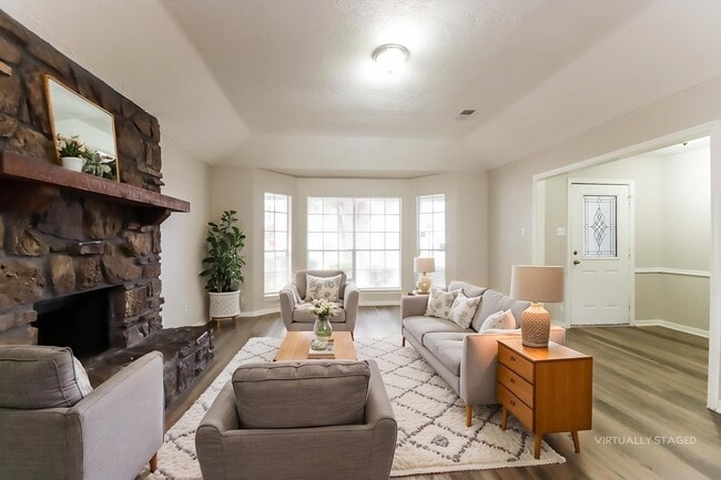 Building Photo - 2614 Forestbrook Dr