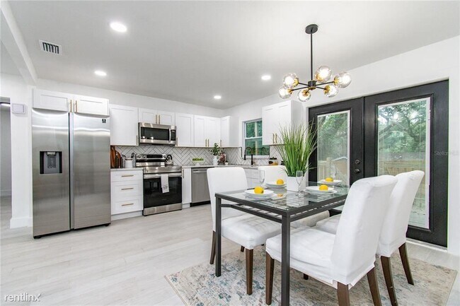 Foto del edificio - 2 br, 1 bath House - 2104 E Flora St