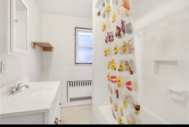 Foto del edificio - 4135 Murray Ave