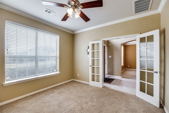 Foto del edificio - 917 Ozark Dr