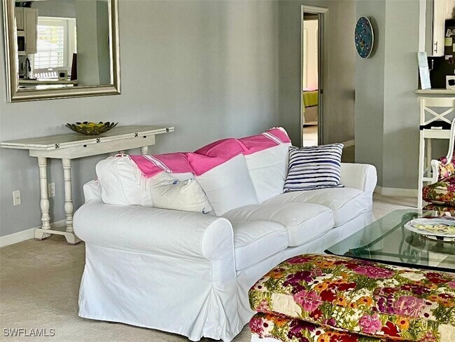 Foto del edificio - 8380 Mystic Greens Way