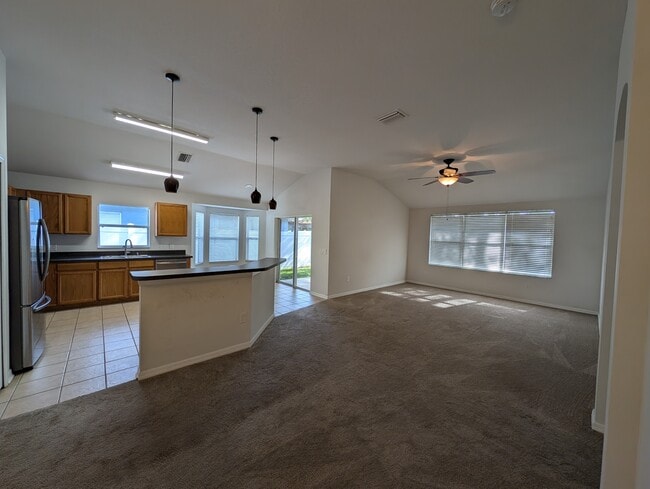 Building Photo - 1048 Rosefaire Pl