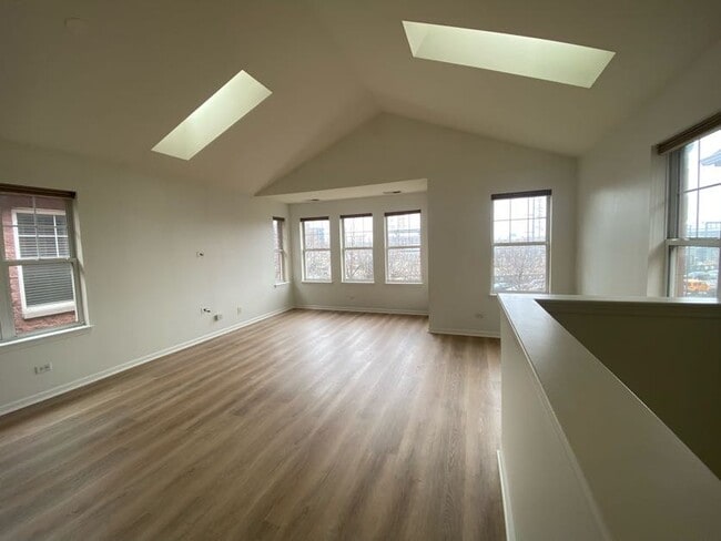 Building Photo - 1111 N Crosby St