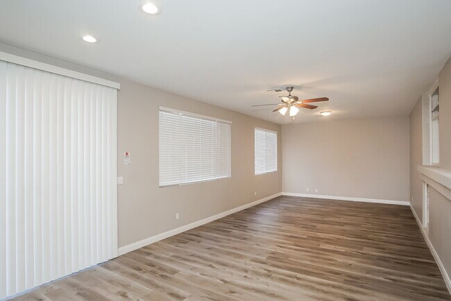 Building Photo - 8185 Flanders Terrace Dr