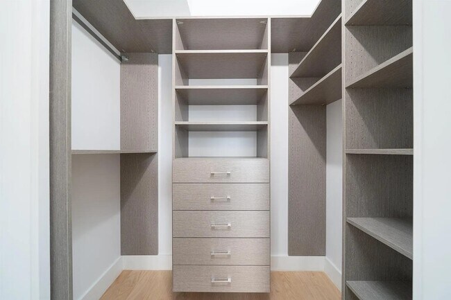 Foto del edificio - 10 Brinkerhoff St