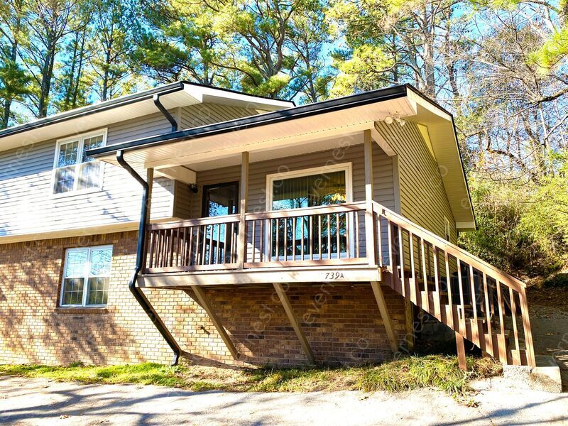 Primary Photo - 739 S Germantown Cir