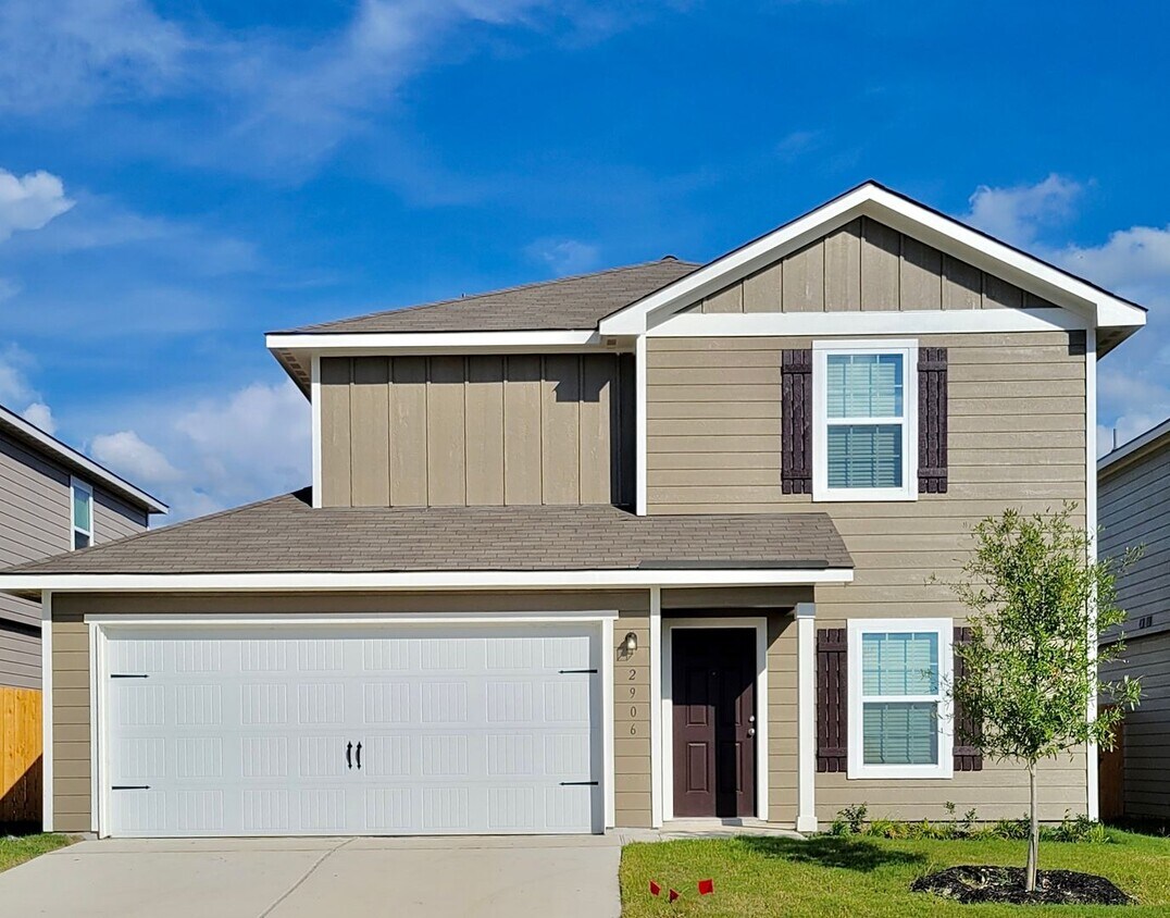 ** 1,645 for 12 month lease , 1,595 for House Rental in Converse, TX