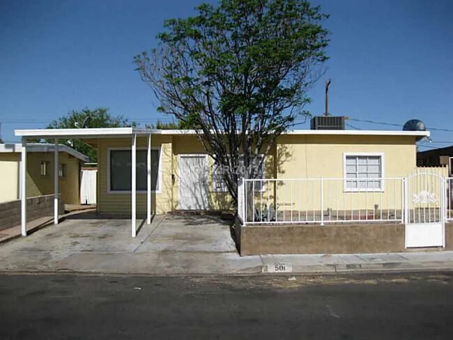 Building Photo - 501 Princeton St