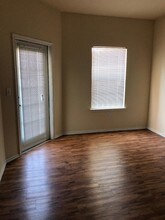 A1 Living Room - Legacy Oaks Apartments