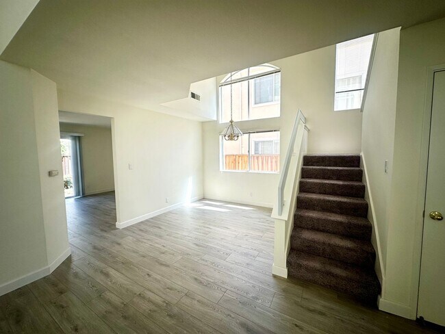 Foto del edificio - Beautifully Updated 3 Bedroom in Milpitas!