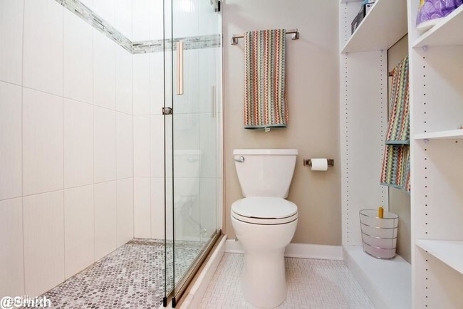 Foto del edificio - 2 br, 2 bath Condo - 1301 N Dearborn St
