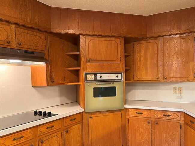 Foto del edificio - 401 Oakhill Dr