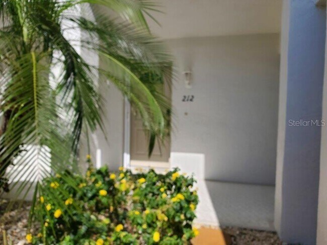 Foto del edificio - 130 Breakers Ct