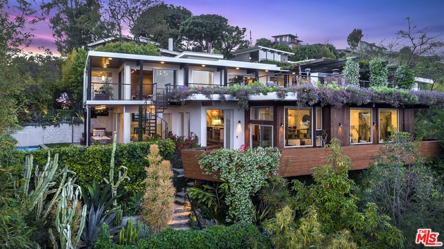 Foto del edificio - 12345 Deerbrook Ln